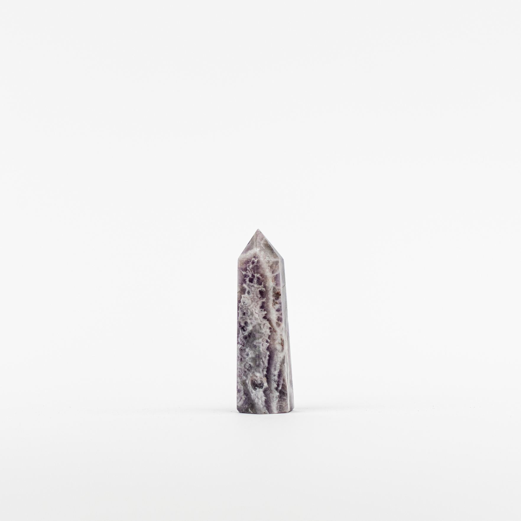 Obelisco de amatista